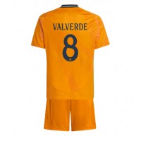 Real Madrid Federico Valverde #8 Bortedraktsett Barn 2024-25 Kortermet (+ Korte bukser)